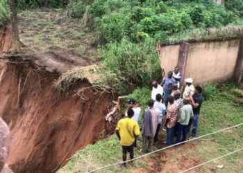 Erosion threatens Umuahia Timber market