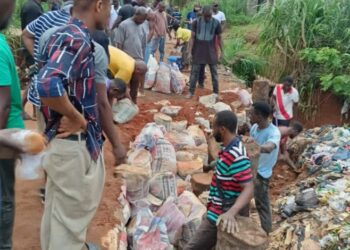 Traders, residents protest bad Mbieri Timber mkt road, seek government intervention.