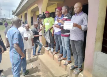 Uzodimma charges Ohaji youths on positivity, as NACOY holds election