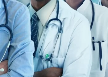 Striking doctors reject 25% salary increase