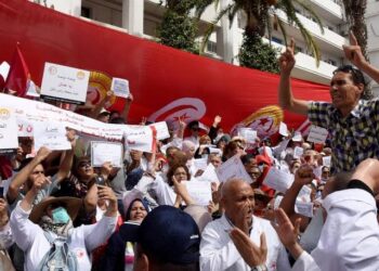 A World of Debt: 3.3 B People Live in Countries with huge Spending on Debt Service