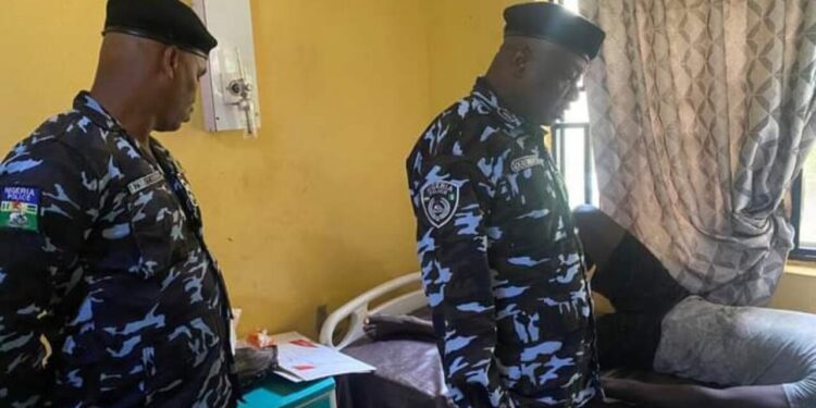 Anambra Police Commissioner visits injured personnel from Orsumoghu attack