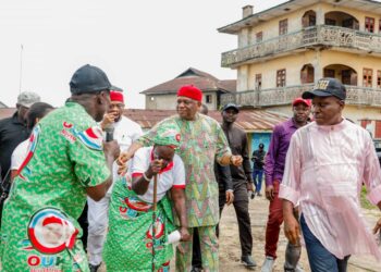 Abia North group warns Akpabio over Orji Uzor Kalu