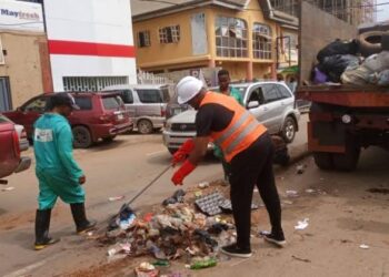 30 street hawkers arrested, 100 shops shutdown over environmental offences in Anambra