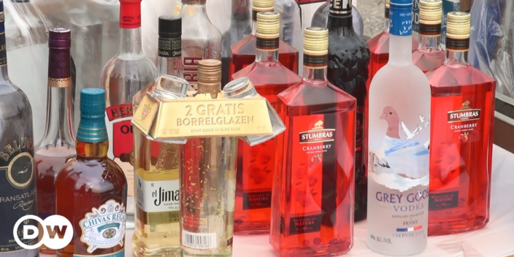 WHO calls for ihigher taxes on alcohol, sugary beverage